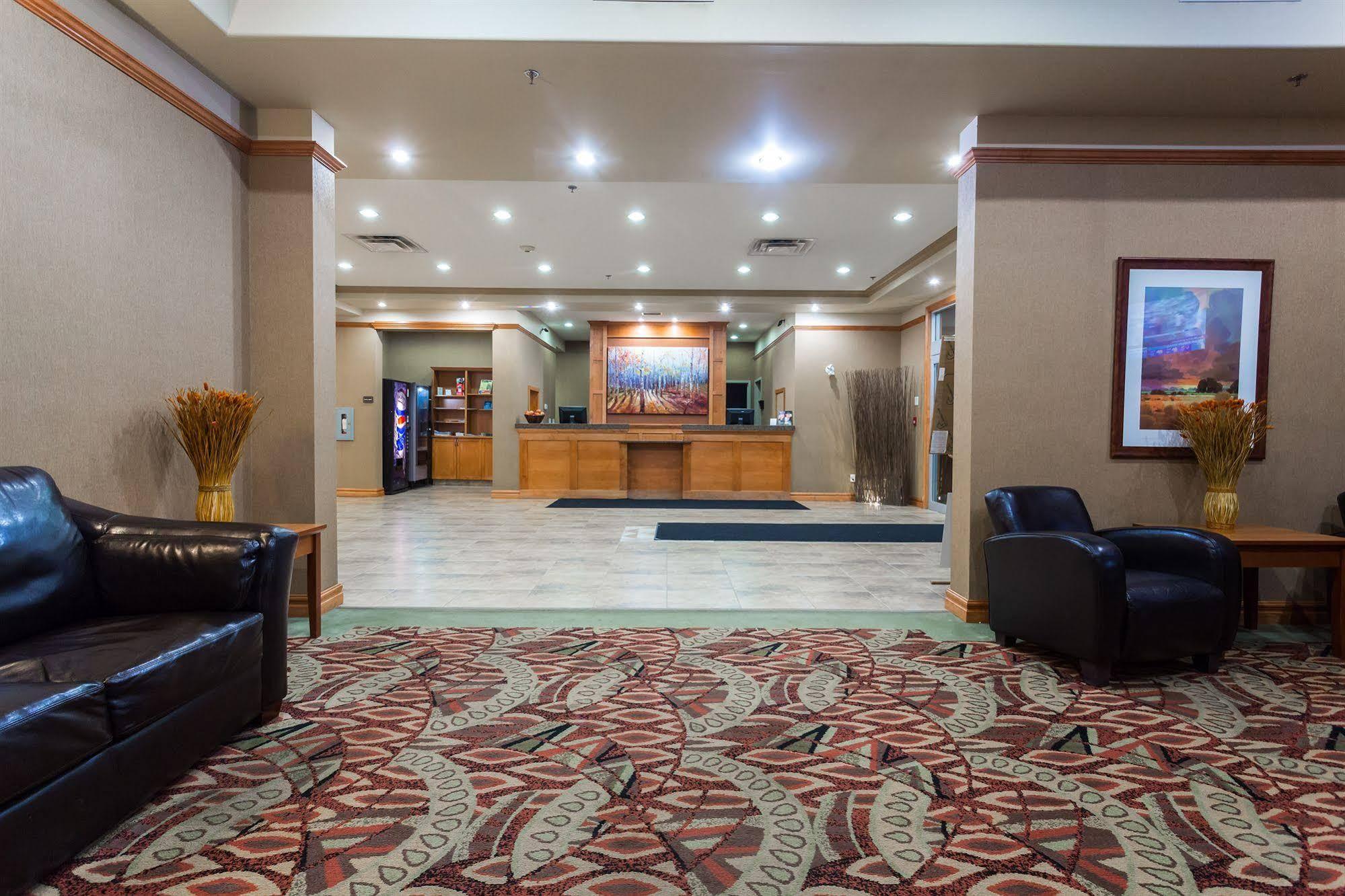 Days Inn & Suites By Wyndham Edmonton Airport Leduc Esterno foto