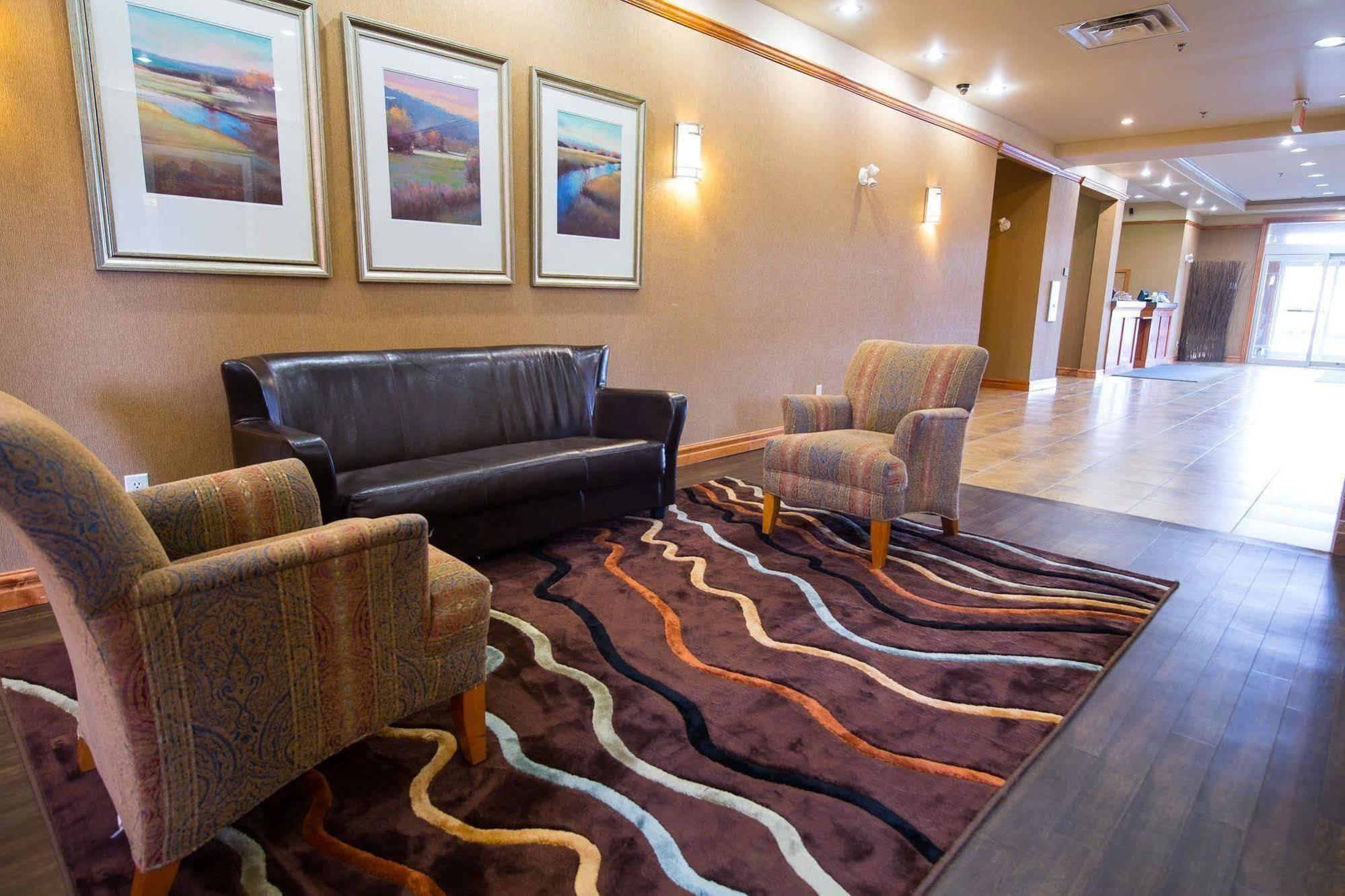 Days Inn & Suites By Wyndham Edmonton Airport Leduc Esterno foto