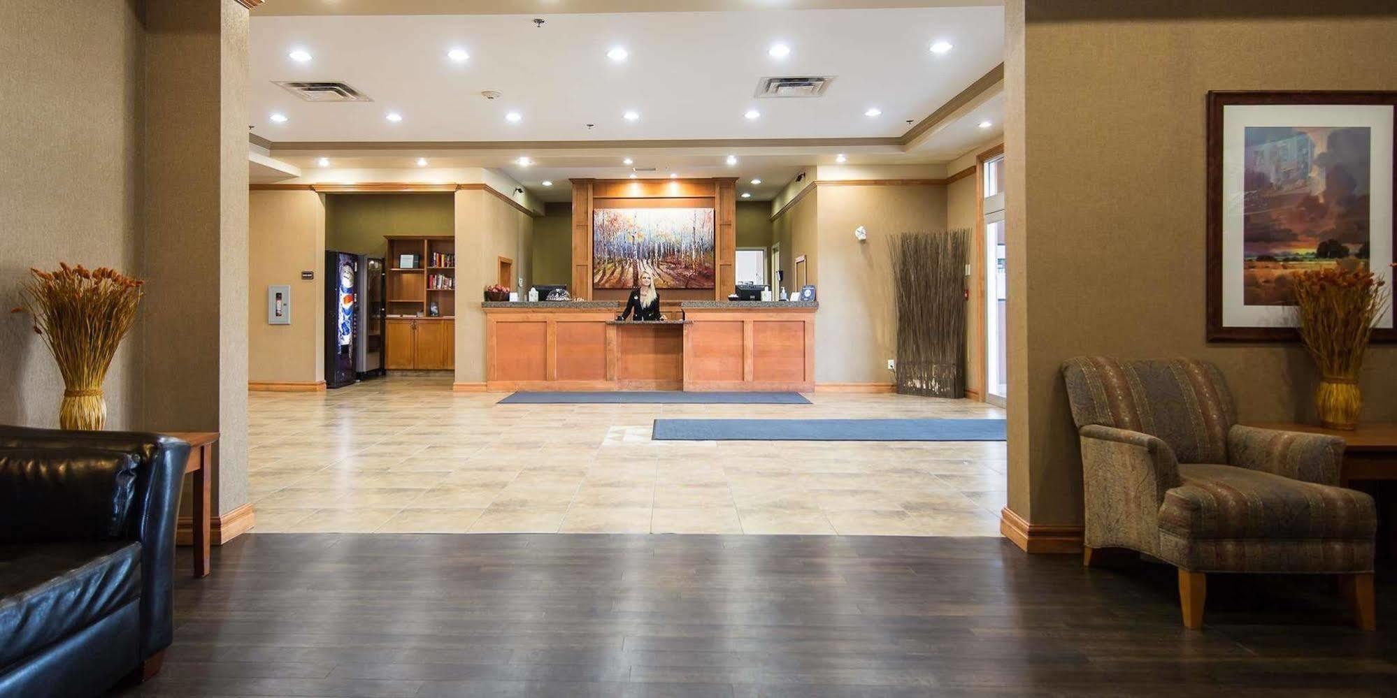 Days Inn & Suites By Wyndham Edmonton Airport Leduc Esterno foto